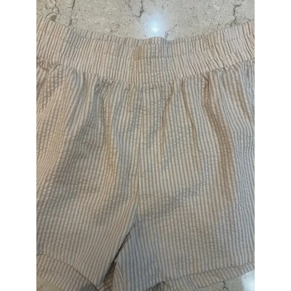 Maromie Seersucker Shorts – Size M – NWOT